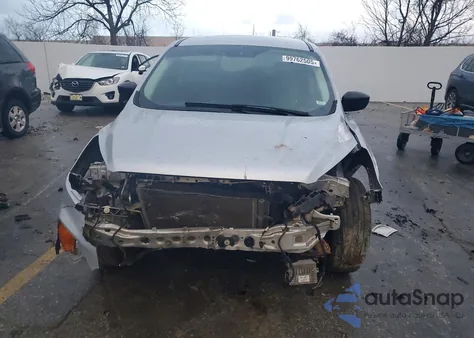 2017 Ford Escape S z USA, uszkodzony, nr VIN 1FMCU0F79HUB43275